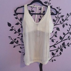 Lulu Lemon Women’s Activewear Top